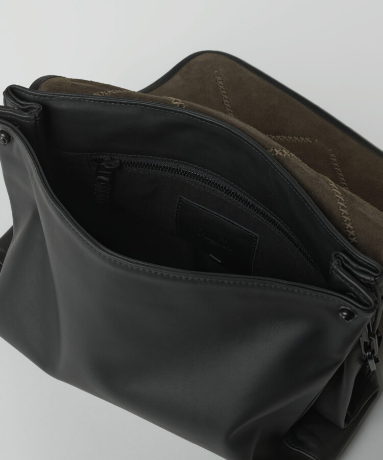 Flap Bag in Black Smooth Leather - Callista Crafts